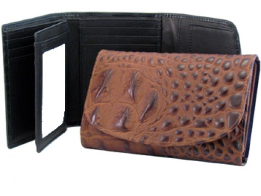 Women's Mid-Size Leather Wallet